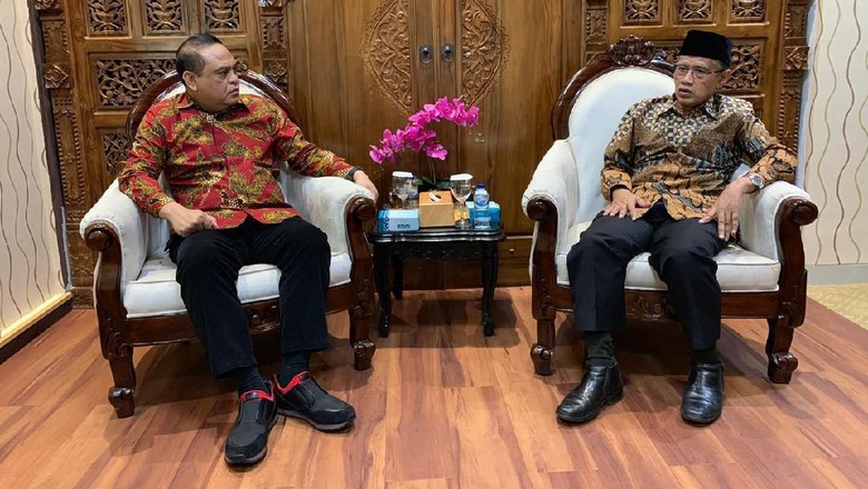 Haedar Nashir bersama Syafruddin, Ketua Pembangunan Museum Rasulullah SAW di Jakarta. (Foto: md/ngopibareng.id)