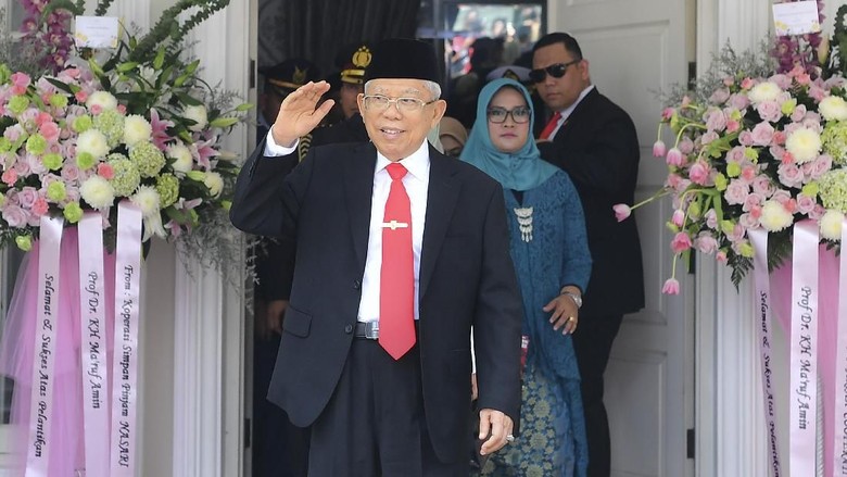 Wakil Presiden, KH Ma'ruf Amin, ketika mulai menjalani tugas negara. (Foto: Istimewa)