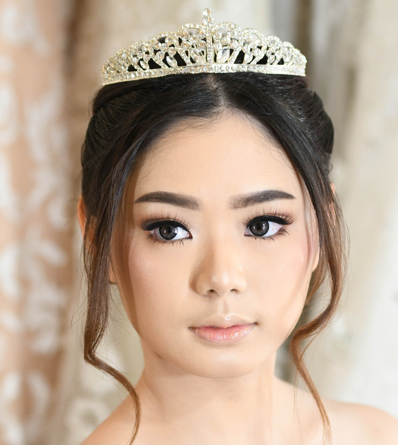 Hasil makeup Grace Wang dengan Natural Flawles eyes look ala Thailand. (Foto: Istimewa)