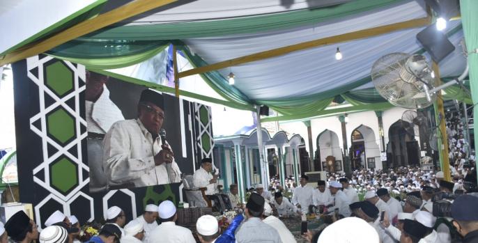 Ketua Umum PBNU KH Said Aqil Siradj saat memberikan tausiah di Haul KH Abdul Hamid, PP Salafiyah, Pasuruan. (Foto: Dok Humas)