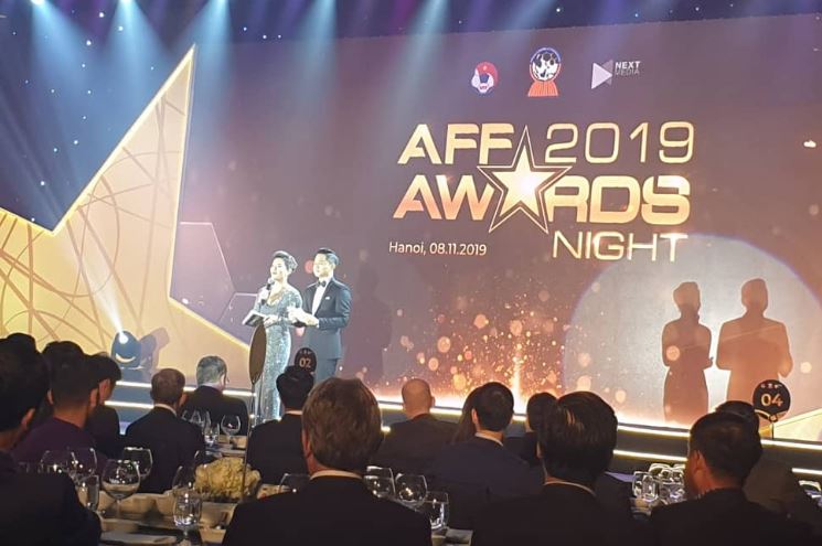 PSSI meraih penghargaan Member Association of The Year di ajang AFF Awards Night 2019. (Foto: Twitter AFF)