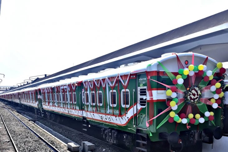 Ikustrasi kereta api buatan PT INKA yang diekspor ke Bangladesh. (Foto: Antara)