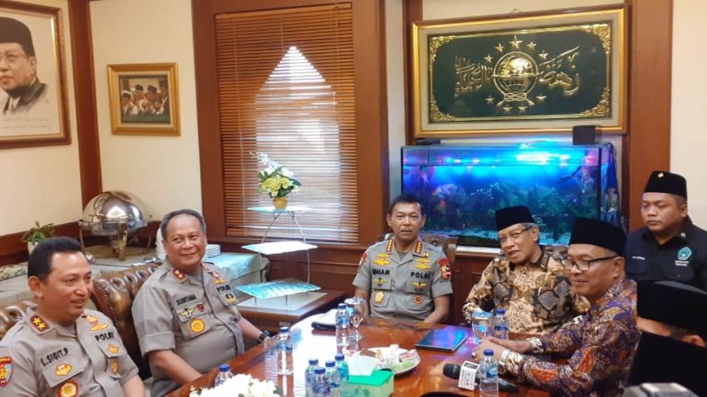 Ketua Umum PBNU KH Said Aqil Siroj bersama Kapolri Jenderal Idham Azis di PBNU Jakarta. (Foto: nu/ngopibareng.id)