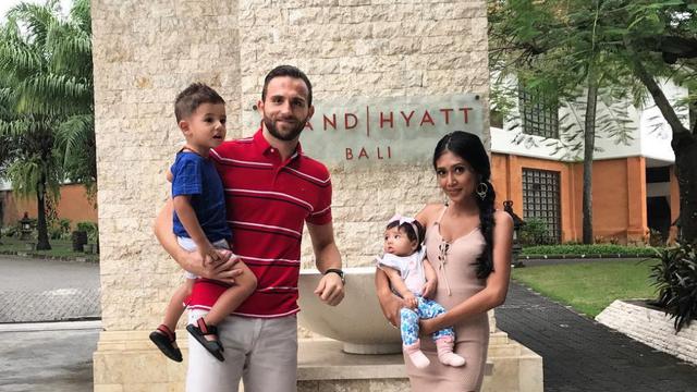 Keluarga Ilija Spasojevic (Spaso) dan Lelhy Arief Spasojevic dikaruniai dua anak. (Foto: Instagram Spaso)