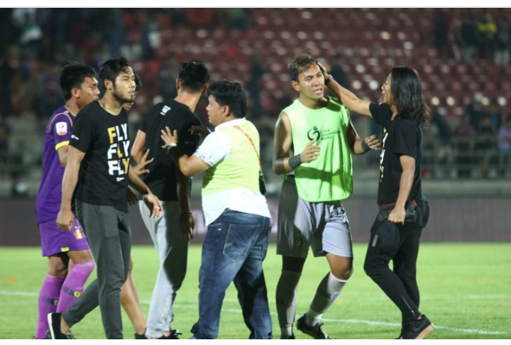 Persik Kediri saat keluar sebagai juara Liga 2 2019 di Stadion I Wayan Dipta, Gianyar, Bali. (Foto: Istimewa)