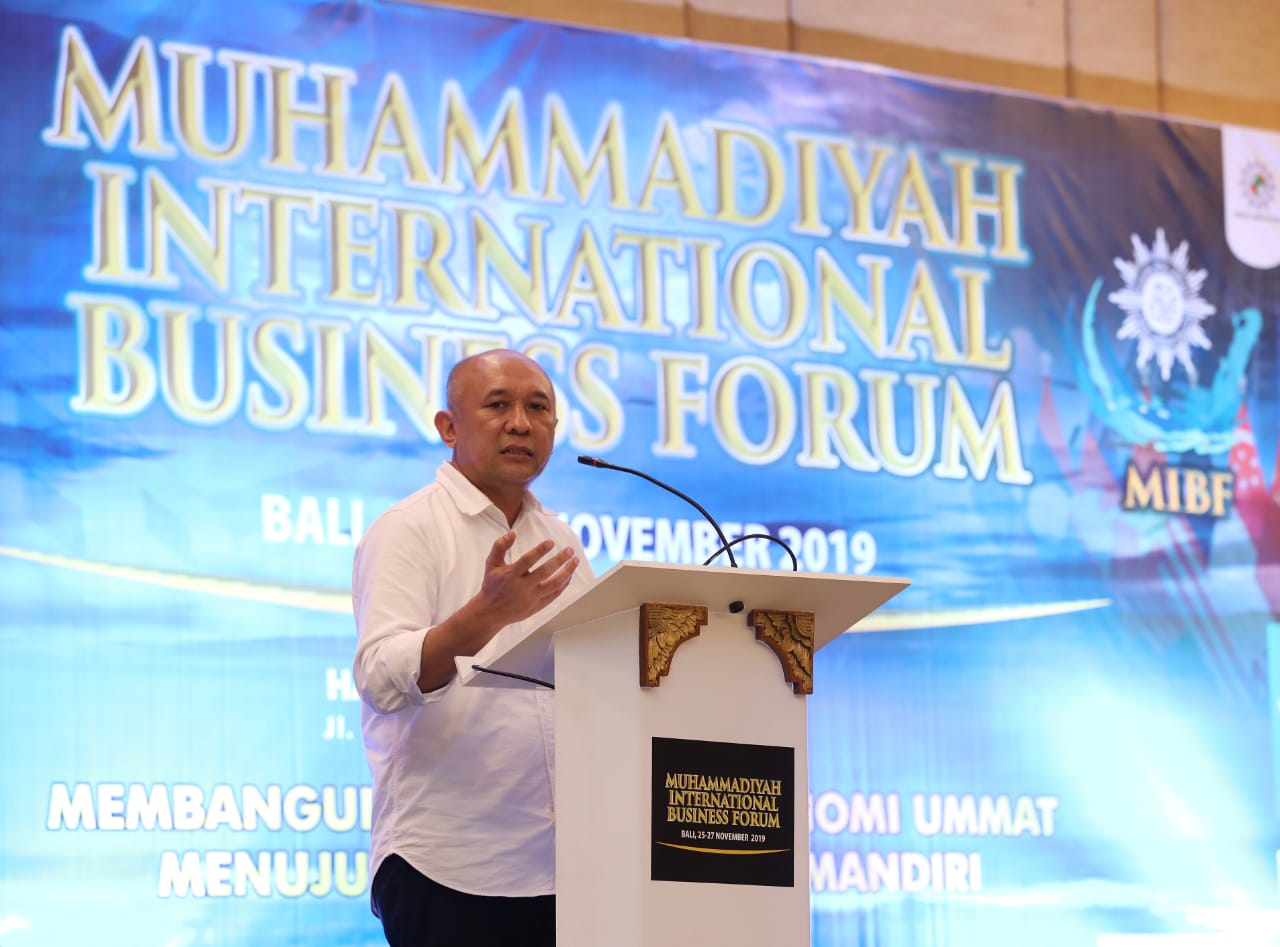 Menteri Koperasi dan Usaha Kecil Menengah (Menkop-UKM) Teten Masduki di forum Muhammadiyah. (Foto: Istimewa)