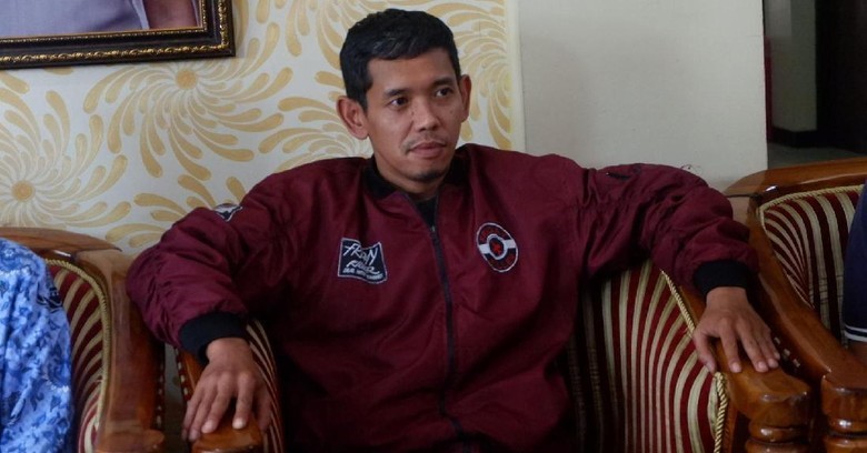 Kades Batur terpilih Ahmad Fauzi di Mapolres Banjarnegara. (Foto: detik.com)