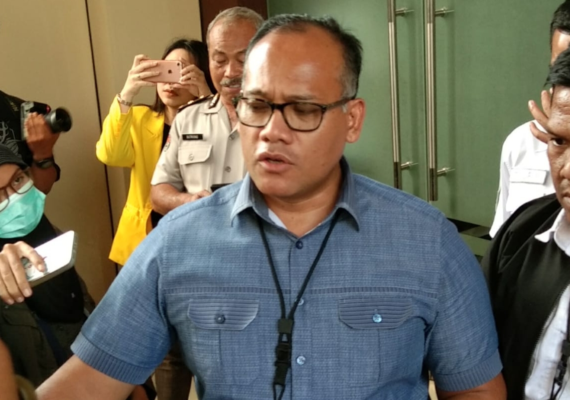 Direktur Ditreskrimsus Polda Jatim, Kombes Pol Gidion Arif Setyawan saat rilis kasus penipuan di Gedung Ditreskrimsus Polda Jatim, Surabaya, Selasa 3 Desember 2019. 