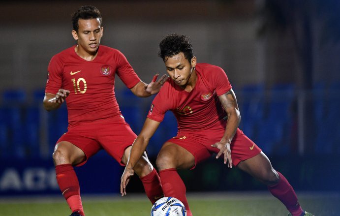 Pencetak gol Timnas U-22 Indonesia Egy Maulana Vikri dan Osvaldo Haay saat melawan Brunai. (Foto: Ant)