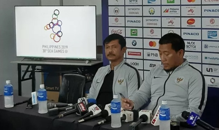 Indra Sjafri saat konferensi pers sebelum duel lawan Myanmar U-22 di semifinal cabor sepak bola SEA Games 2019. (Foto: Antara)
