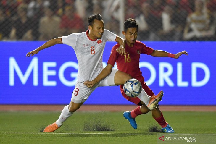 Timnas Indonesia U-22 harus puas dengan medali perak setelah takluk di tangan Vietnam pada final sepak bola SEA Games 2019. (Foto: Antara)