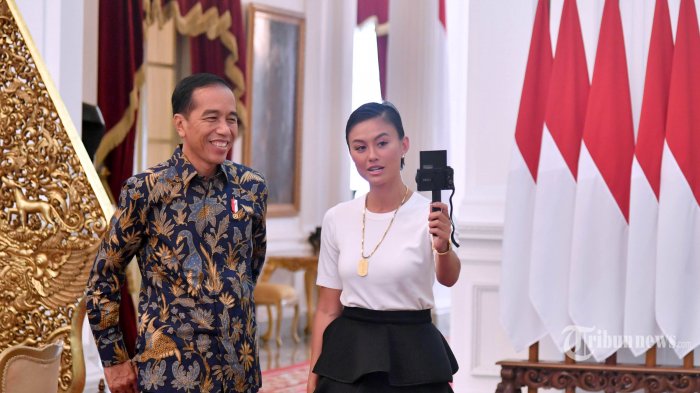 Agnez Mo nge-vlog bareng Presiden Joko Widodo (Jokowi) di Istana Bogor, pada 11 Januari 2019. (Foto: Instagram Agnez Mo)