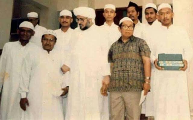 KH Abdurrahman Wahid bersama Sayid Muhammad Al-Maliki, bersama KH Said Aqil Siroj. (Foto: Istimewa)