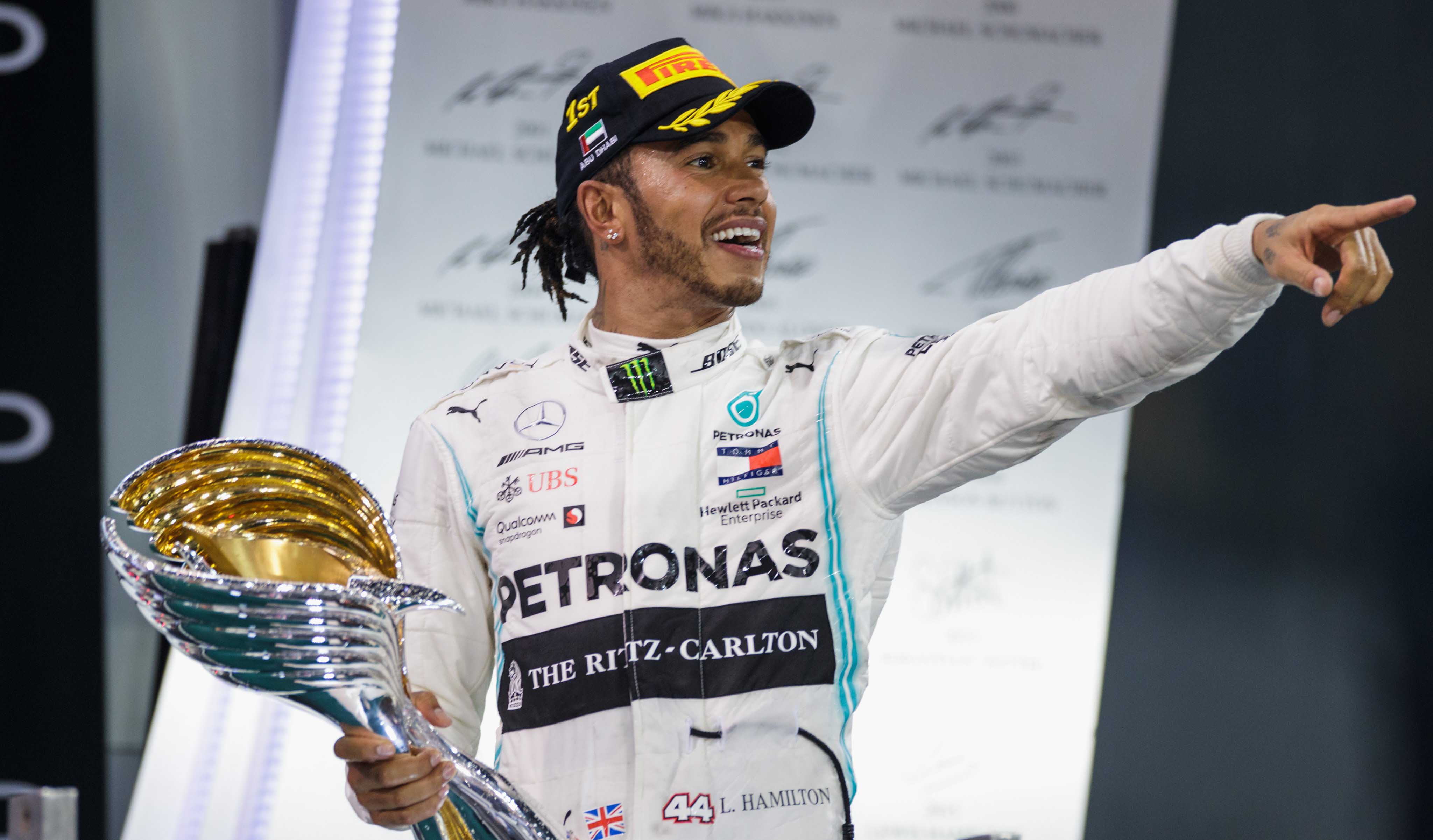 Lewis Hamilton dikabarkan akan bergabung dengan Ferrari setelah kontraknya bersama Mercedes berakhir di akhir musim 2020. (Foto: Twitter/@