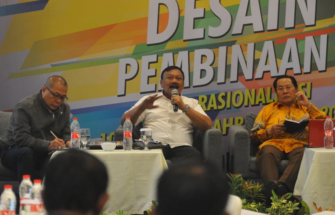 Wakil Ketua KONI Pusat, Mayjen TNI (purn) Suwarno (tengah). (Foto: Fariz/ngopibareng.id)