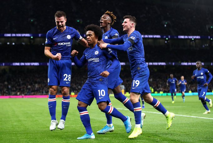 Para pemain Chelsea merayakan gol Willian ke gawang Tottenham Hotspur dalam laga Premier League pekan ke-18, Minggu 22 Desember 2019. (Foto: Twitter/@ChelseaFC)