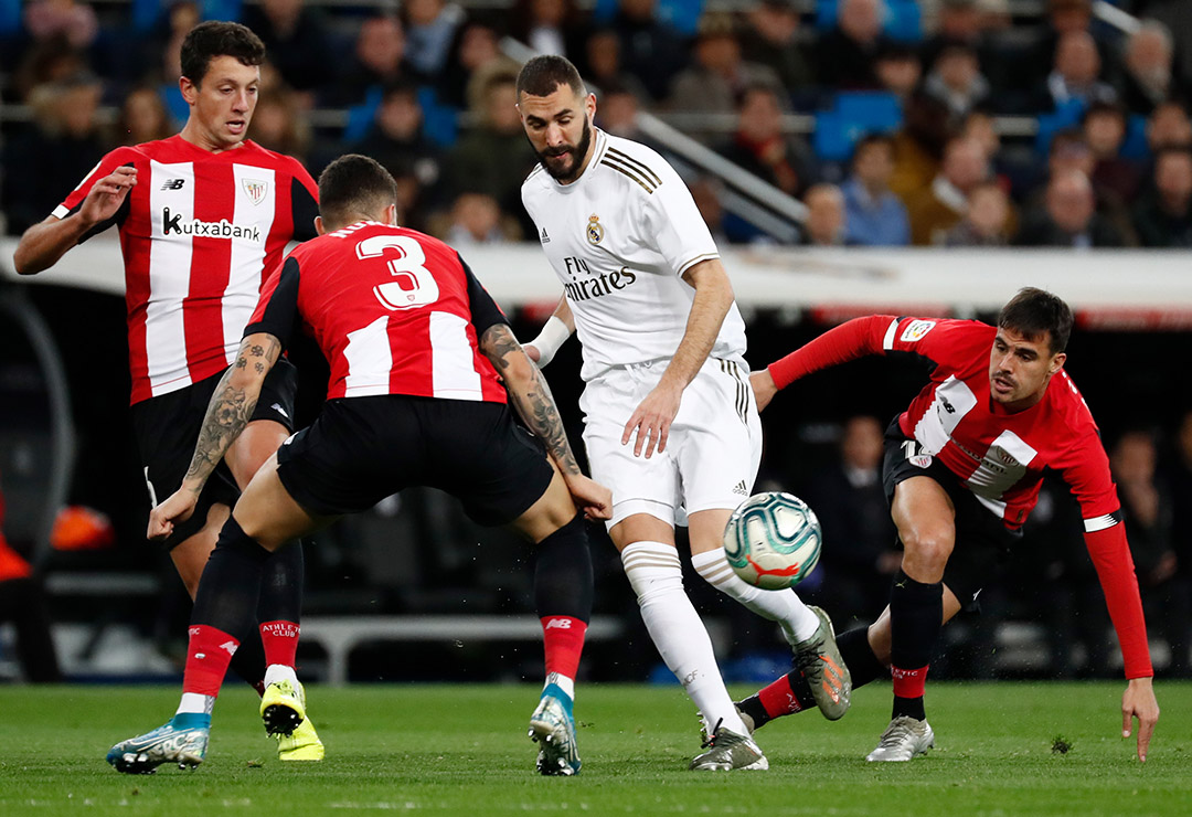 Karim Benzema kembali gagal membawa Real Madrid meraih kemenangan. Kali ini mereka ditahan imbang 0-0 oleh Athletic Bilbao. (Foto: Twitter/@realmadrid)