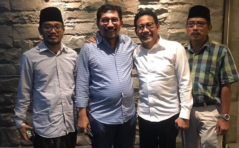 Ketua DPC PKB Surabaya, Musyaffa Rouf (paling kanan) bersama Ketua DPW PKB Jatim yang juga Menteri Desa, Abdul Halim Iskandar dan Irjen Pol (Purn) Machfud Arifin usai bertemu Rais Aam PBNU, KH. Miftahul Akhyar. (Foto: istimewa)