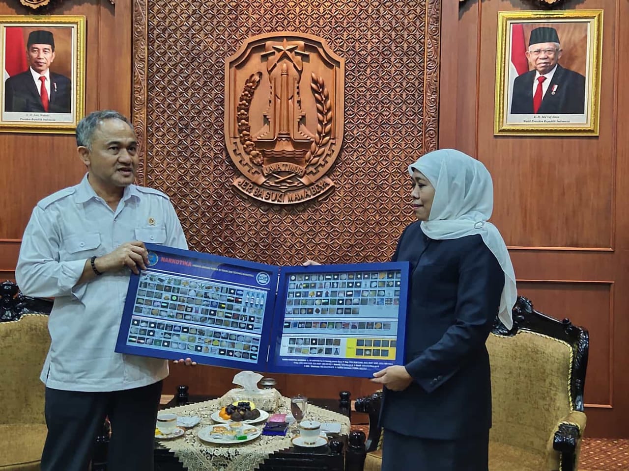 Kepala BNN Komjen Pol Heru Winarko saat bertemu Gubernur Jatim Khofifah Indar Parawansa di Gedung Negara Grahadi, Surabaya. (Foto: Humas BNNP Jatim)