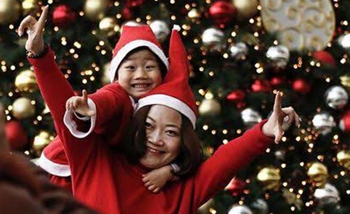 Ilustrasi perayaan Natal di China. (Foto:RFA)