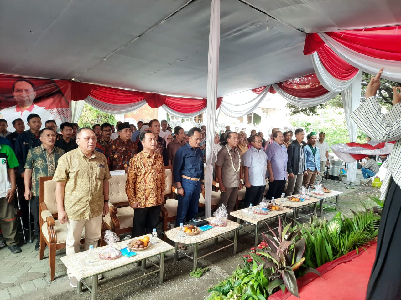 Menteri Pemuda dan Olahraga (Menpora) Republik Indonesia, Zainuddin Amali dalam acara silahturahmi dengan alumni HMI di Graha KAHMI Jawa Timur. (Foto: Alief/ngopibareng.id)
