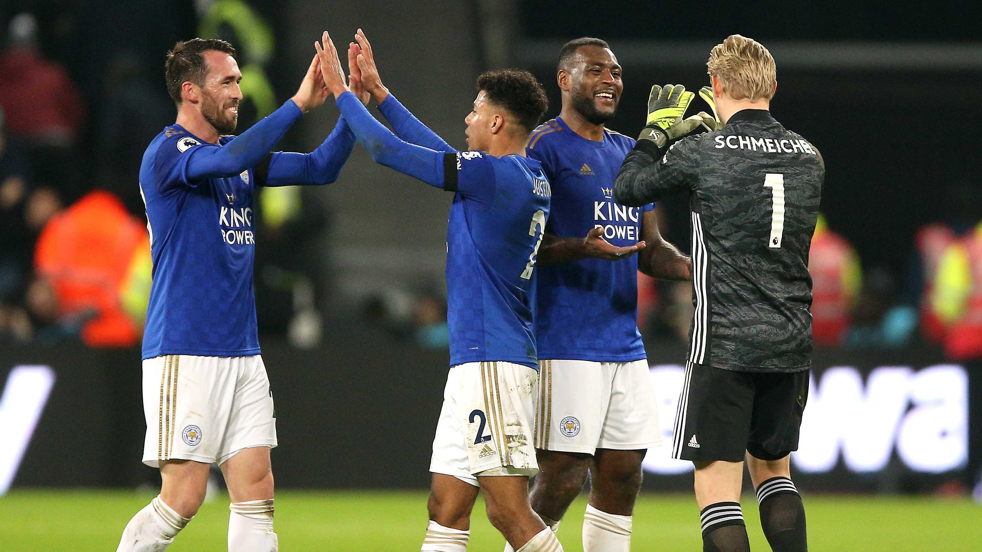 Para pemain Leicester City merayakan kemenangannya atas West Ham United di pekan ke-20 Premier League 2019-2020. (Foto: Twitter/LCFC)