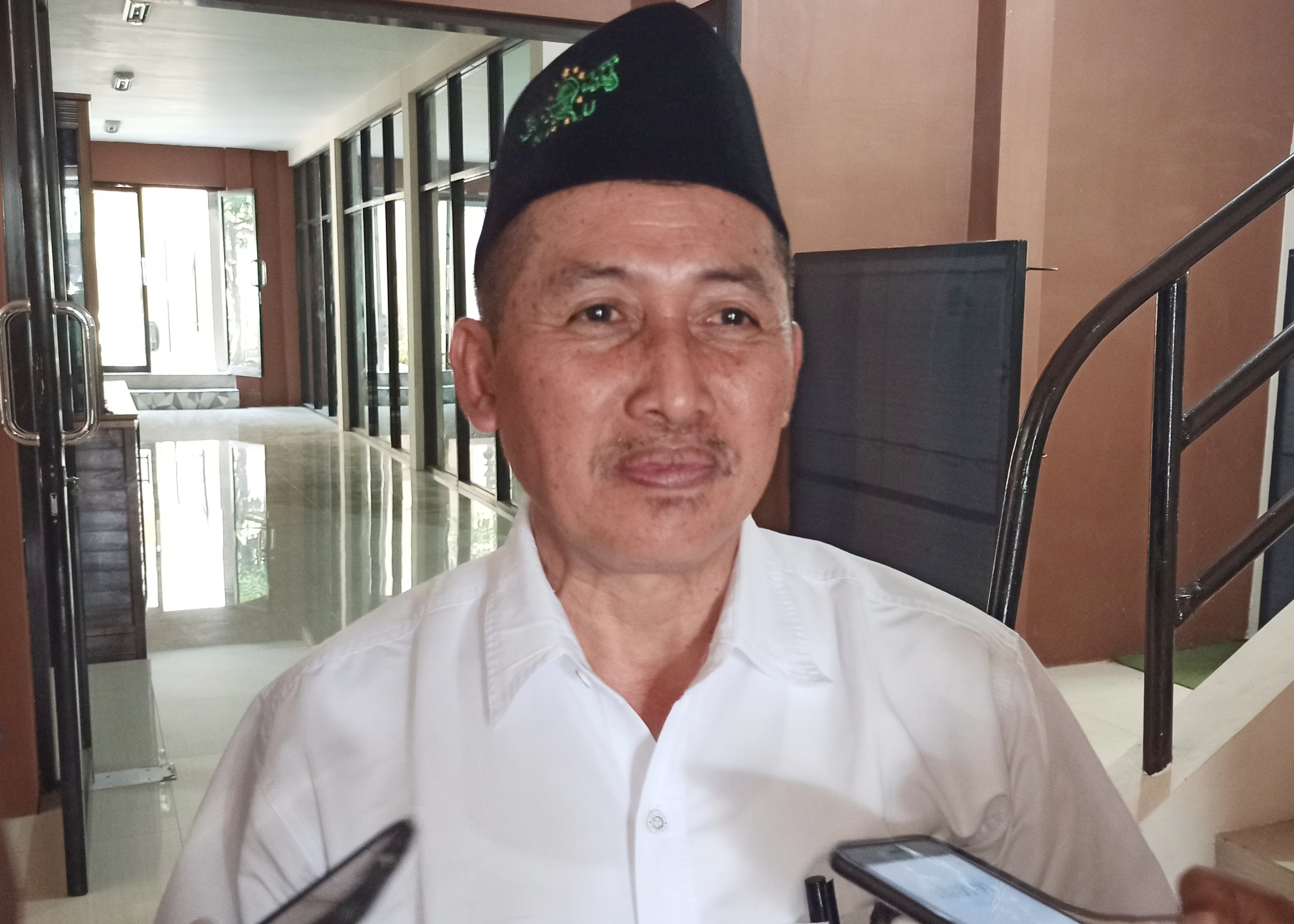 Ketua Dewan Kesenian Banyuwangi, Taufik Hidayat (foto : Hujaini/ngopibareng.id)