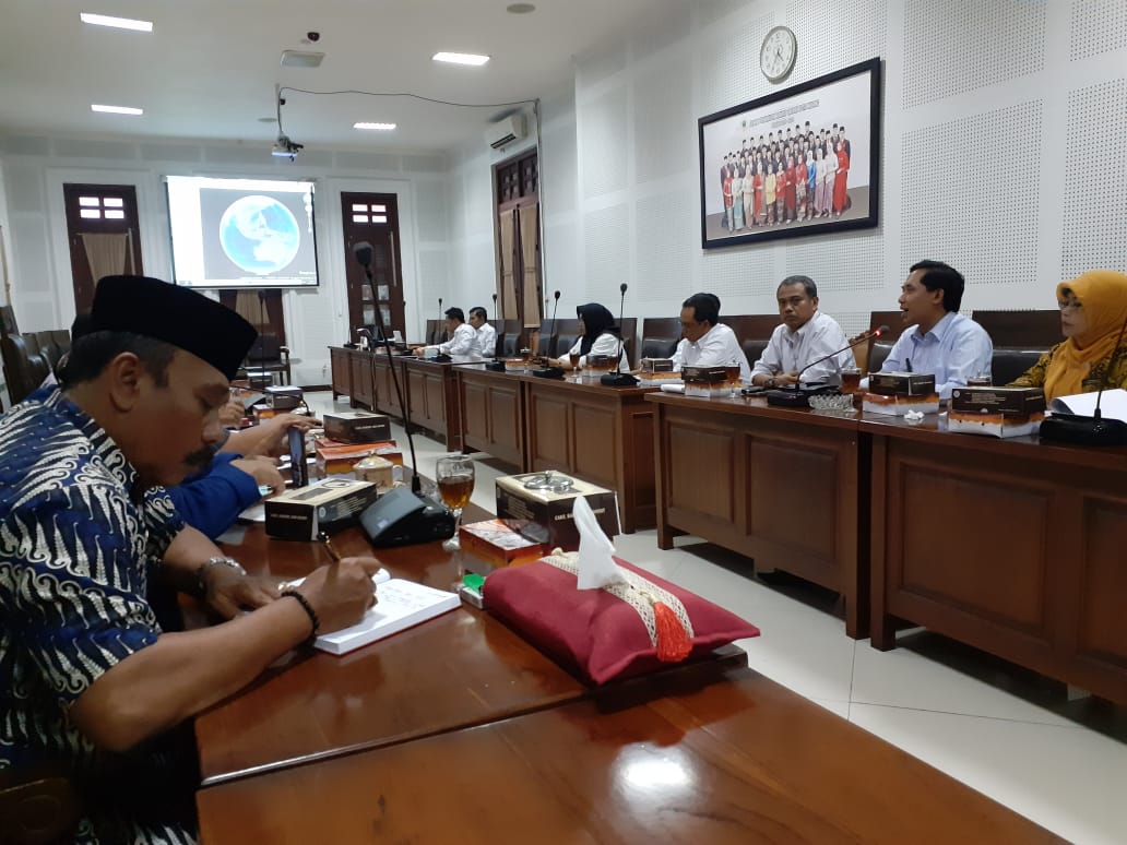 Hearing Komisi B DPRD Kota Malang bersama PDAM Kota Malang (foto: istimewa)