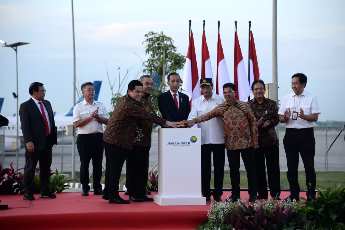 Presiden Joko Widodo (Jokowi) saat meresmikan landasan pacu 3 Bandara Internasional Soekarno Hatta (Seotta) Cengkareng, Kamis 23 Januari 2020. (Foto: BPMI Setpres)