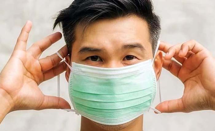 Penggunaan masker meningkat berlipat di China akibat mewabahnya virus corona. (Foto:Afp)
