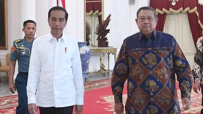 Ketua Umum Partai Demokrat Susilo Bambang Yudhoyono saat bersama Presiden Joko Widodo (Jokowi). (Foto: Dok. Setpres)