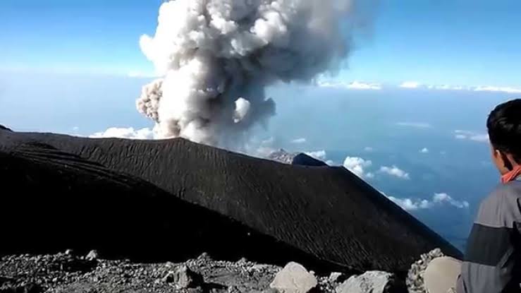Erupsi Gunung Semeru. (Foto: Istimewa)