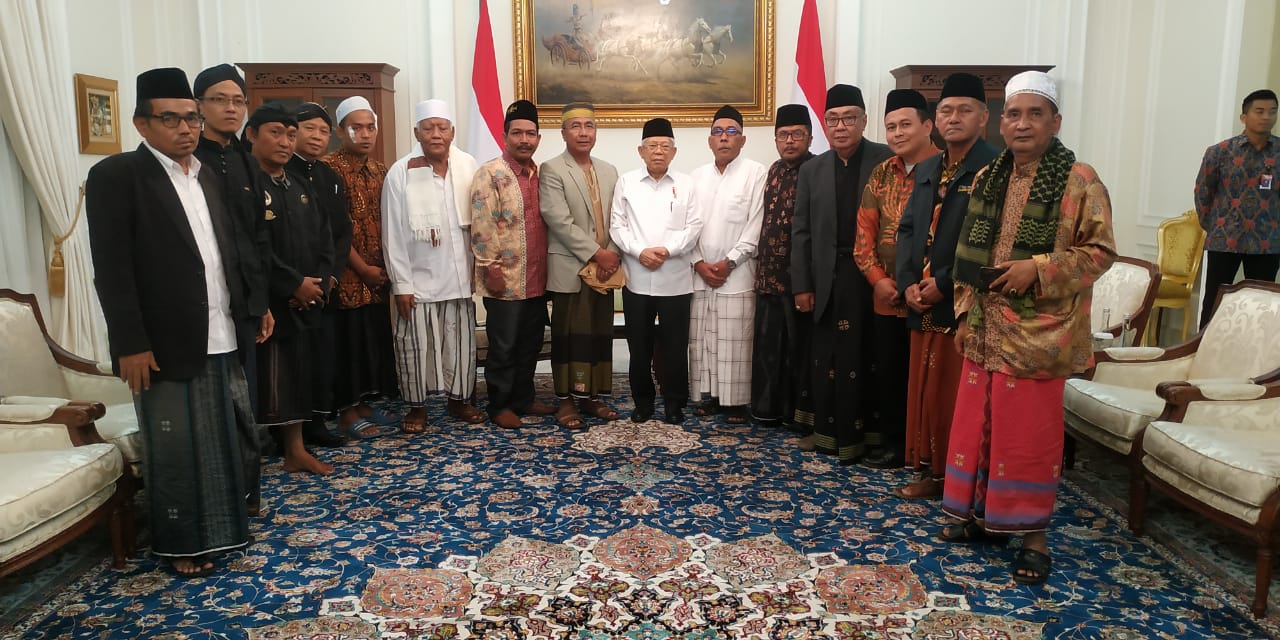 Rombongan kiai dan tim Jokma diterima Wapres KH Ma'ruf Amin di Jakarta. (Foto: Istimewa)