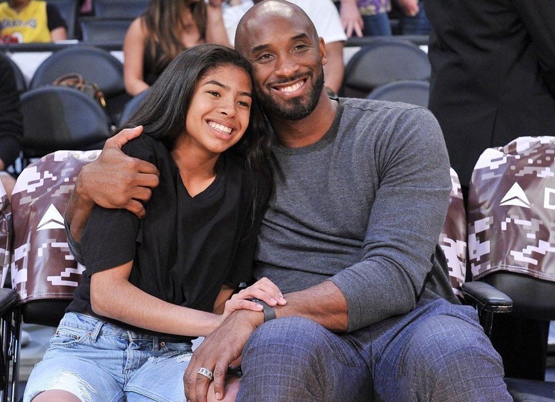 Legenda basket Kobe Bryant dalam kenangan bersama sang putri, Gianna Maria-Onore Bryant, yang tewas bersama dalam kecelakaan helikopter. (Foto: Instagram)