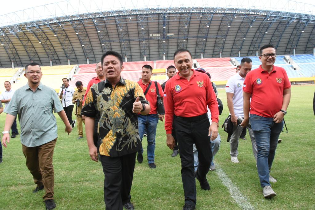 Ketua Umum PSSI Mochammas Iriawan saat melakukan sidak di Palembang. (Foto: dok. pssi)