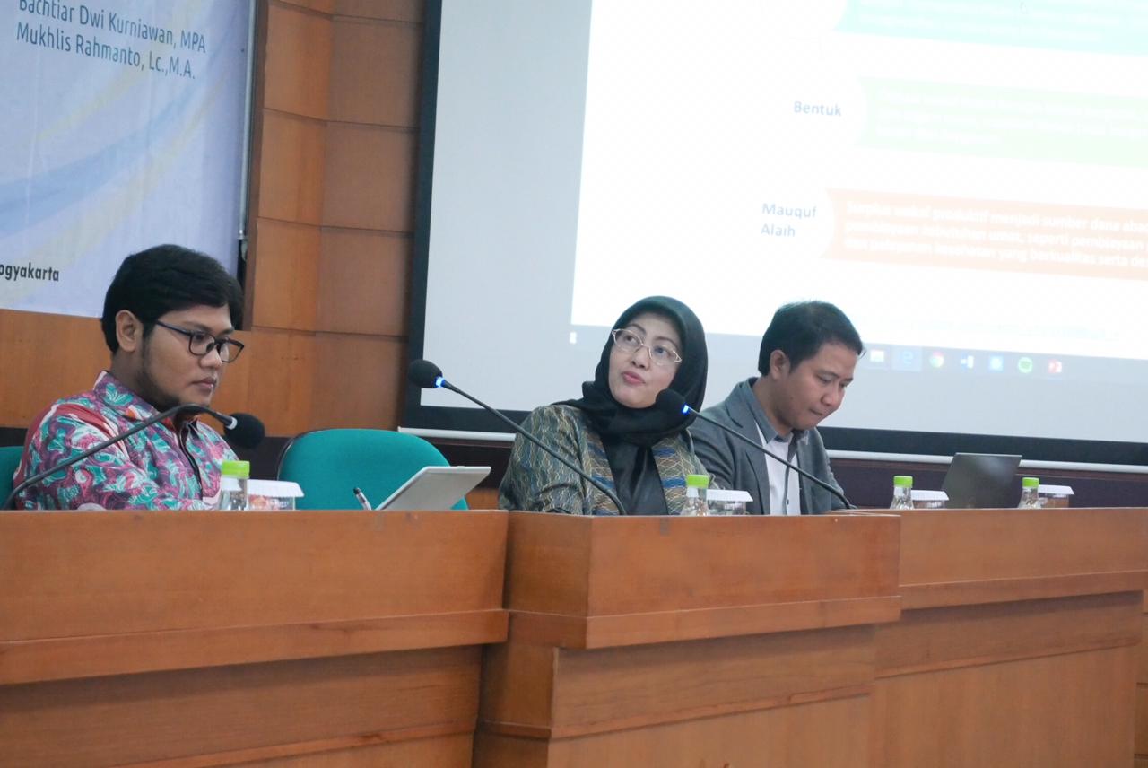 Hilman Latief, Ketua Lazismu PP Muhammadiyah dalam suatu seminar. (Foto: Istimewa)