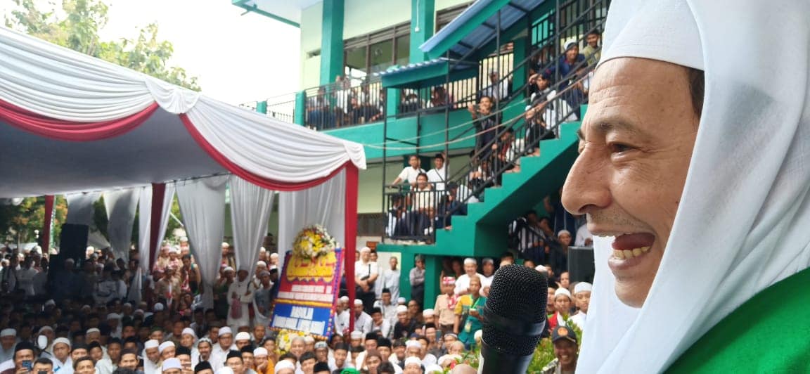 Habib Luthfi bin Yahya di hadapan umat Islam di Bogor. (Foto: Istimewa)