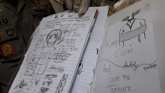 Gambar wanita diikat dengan tulisan bondage, hasil goresan tangan NF, ABG 15 tahun pembunuh bocah 5 tahun tetangganya di Sawah Besar, Jakarta. (Foto: Dok. Polres Jakpus)