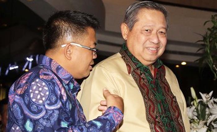 Presiden PKS Sohibul Iman, dan Ketua Umum DPP Partai Demokrat, Susilo Bambang Yudhoyono. (Foto:Antara)