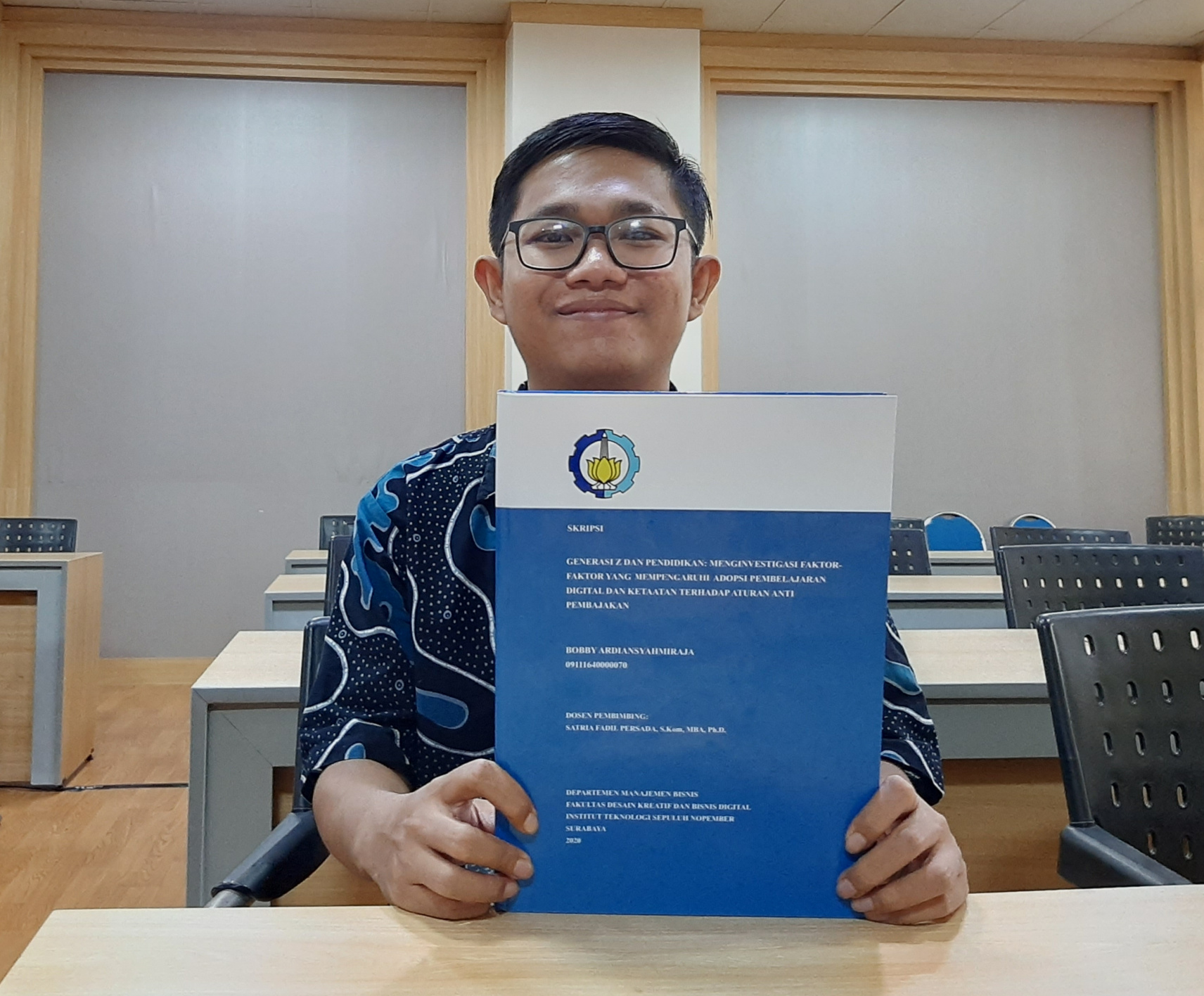 Mahasiswa ITS Surabaya, Bobby Ardiansyamiraja yang berhasil membuat lima jurnal terindeks scopus. (Foto: Pita Sari/Ngopibareng.id)