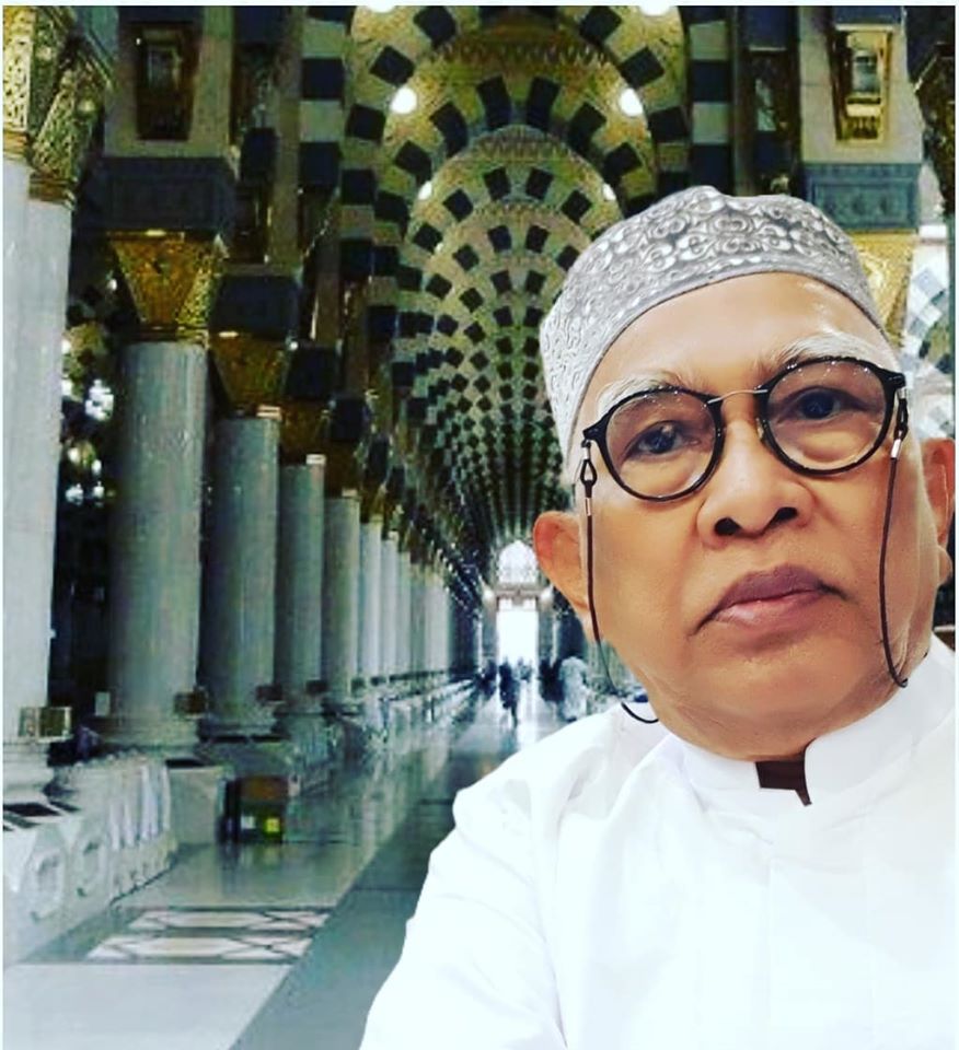 KH Ahmad Mustofa Bisri (Gus Mus), Pengasuh Pesantren Raudlatut Thalibiin Rembang. (Foto: Istimewa)