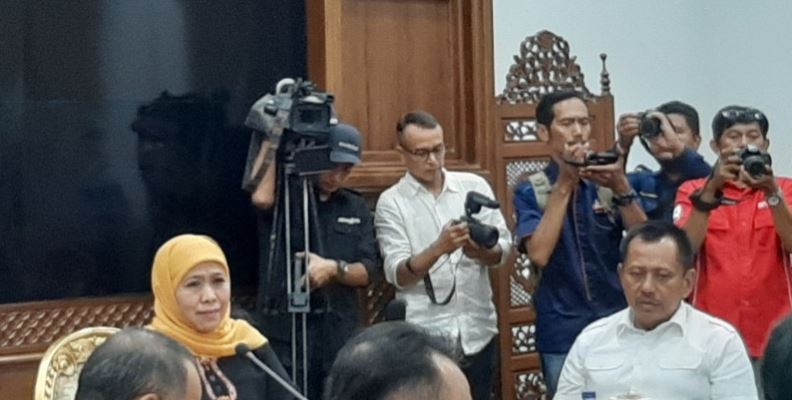 Khofifah imbau Surabaya dan Malang ganti Jumatan dengan Zuhuran. (Foto:Ngopibareng.id)