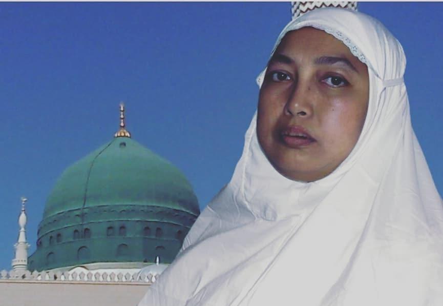 Nyai Hj Siti Fatmah bin Kiai Basyuni (almarhumah), isteri Gus Mus. (Foto: akun FB Gus Mus)