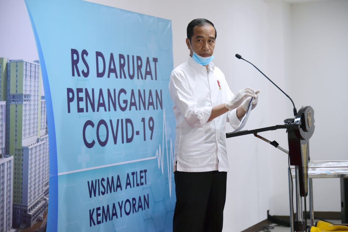 Presiden Joko Widodo (Jokowi) saat meresmikan RS Darurat Penanganan Covid-19 di Wisma Atlet Kemayoran, Jakarta, Senin 23 Maret 2020. (Foto: Setpres)