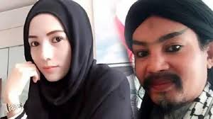 Benazir Endang gugat cerai suami sirinya, Master Limbad. (Foto: grid)
