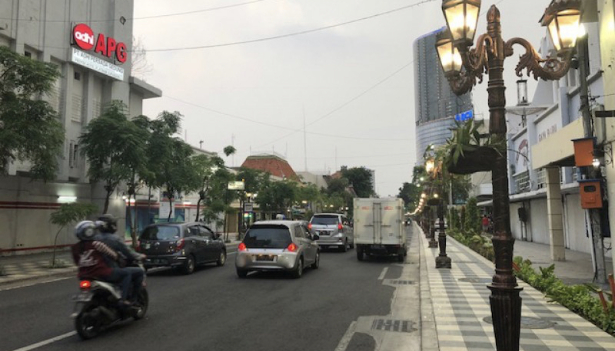 Ilustrasi suasana Jalan Tunjungan di sore hari di hari biasa. (Foto: Arif Afandi/Ngopibareng.id)