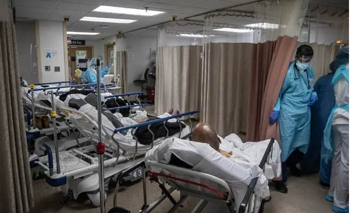 Penderita COVID-19 memenuhi bangsal sebuah rumah sakit di kawasan Brooklyn, New York City, kemarin. (Foto:NYT) 