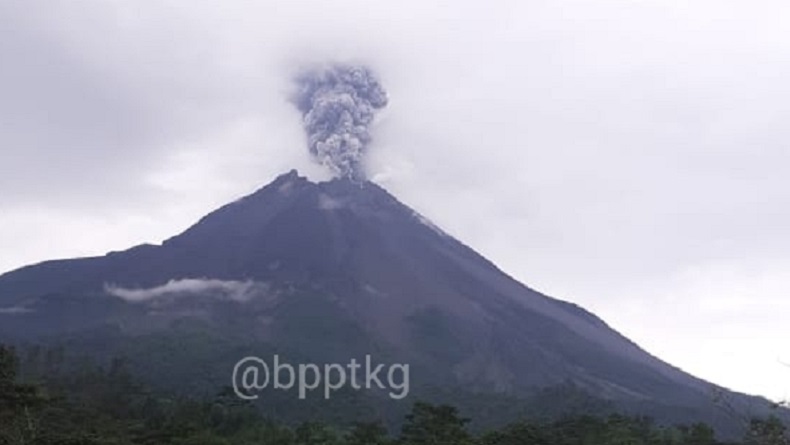 Gunung Merapi erupsi lagi, Kamis, 2 April 2020 pukul 15.10 WIB. (Foto: BPPTKG)