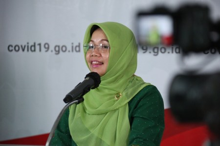 Dokter Umi Sjadqiah, Anggota Muhammadiyah Covid-19 Command Center (MCCC). (Foto: muhammadiyah.or.id)