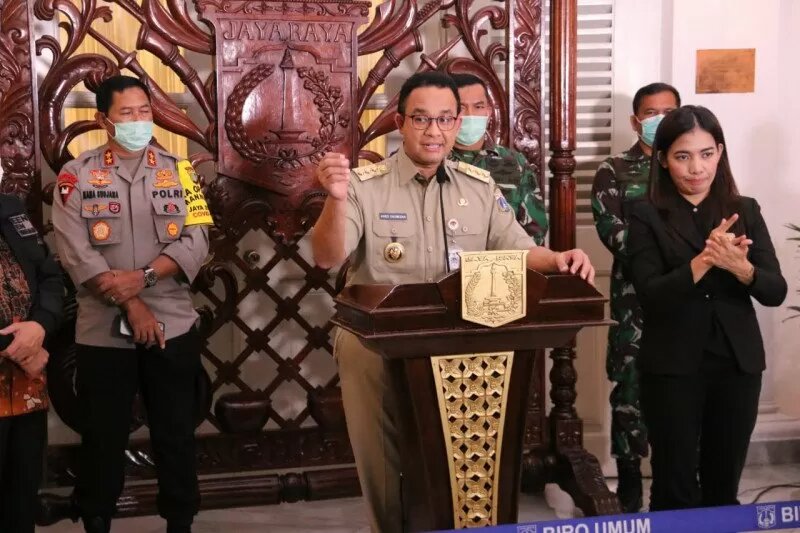 Gubernur DKI Jakarta, Anies Baswedan dalam konpers terkait pemberlakuan PSBB. (Foto:Ant) 
